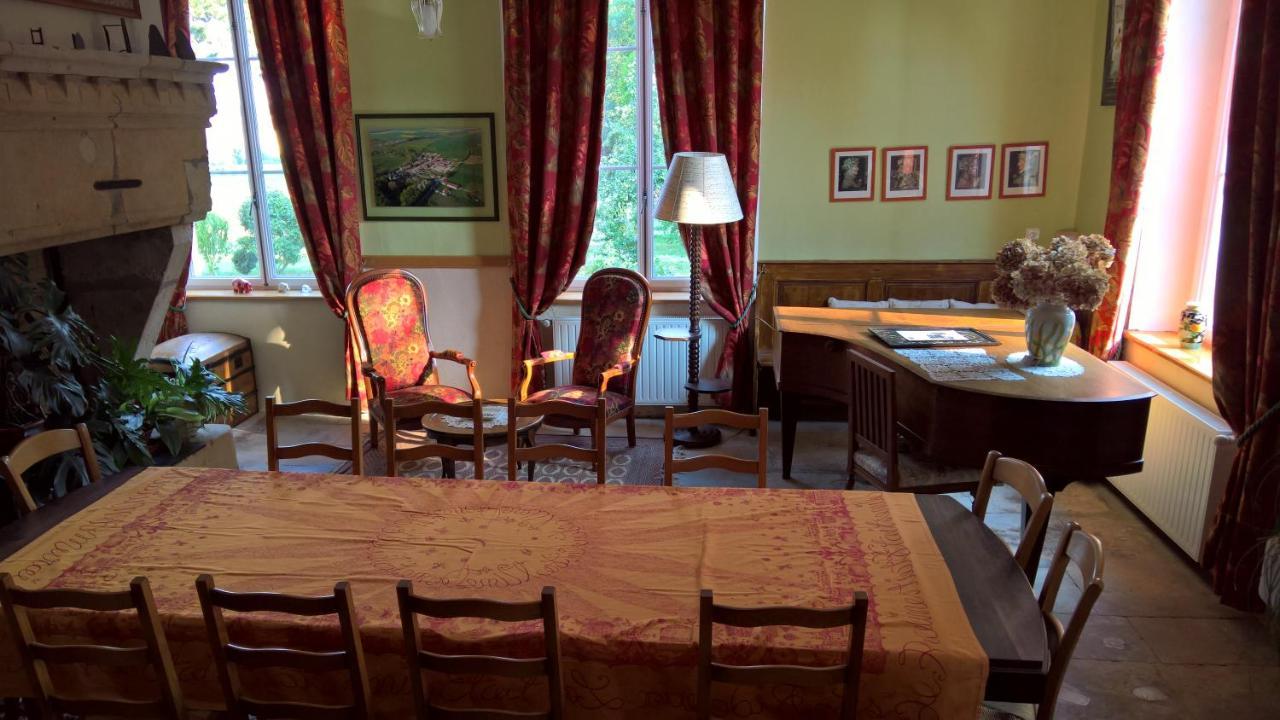 Maison D'Hotes Le Chateau De Puxe Εξωτερικό φωτογραφία